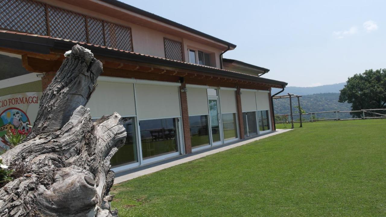 Agriturismo Fattoria Monte Baldo Vista Lago * Caprino Veronese