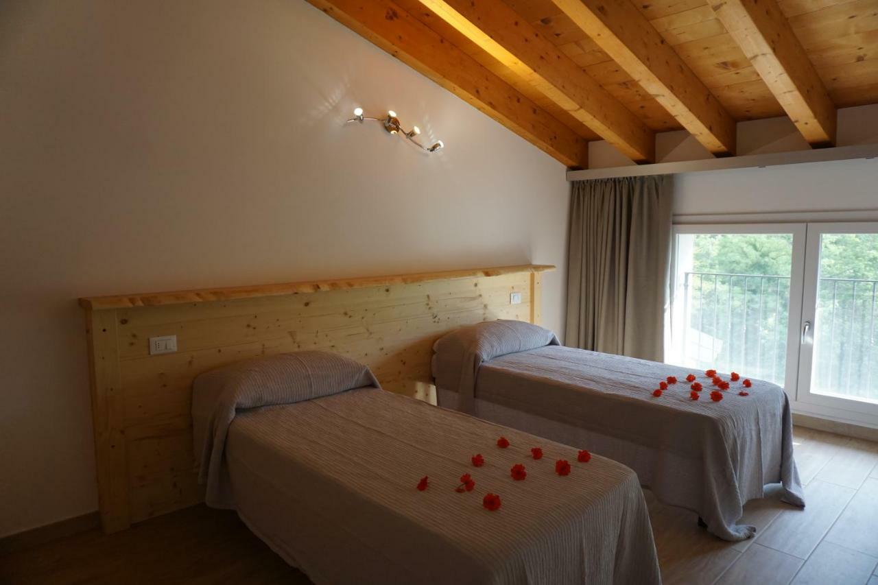 Agriturismo Fattoria Monte Baldo Vista Lago Caprino Veronese