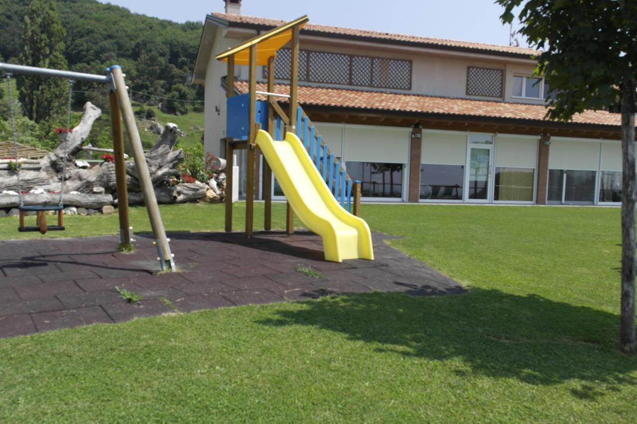 Fattoria Monte Baldo Vista Vakantieboerderij *
